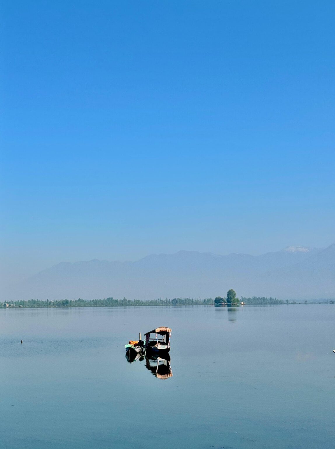 Dal Lake Photography by Rabah | Best freelance digital marketer in Malayasia