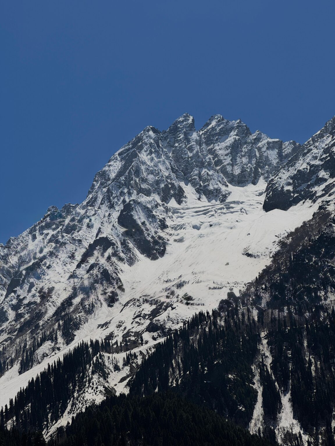 Kashmir Mountain Photography by Rabah | Best freelance digital marketer in Malayasia