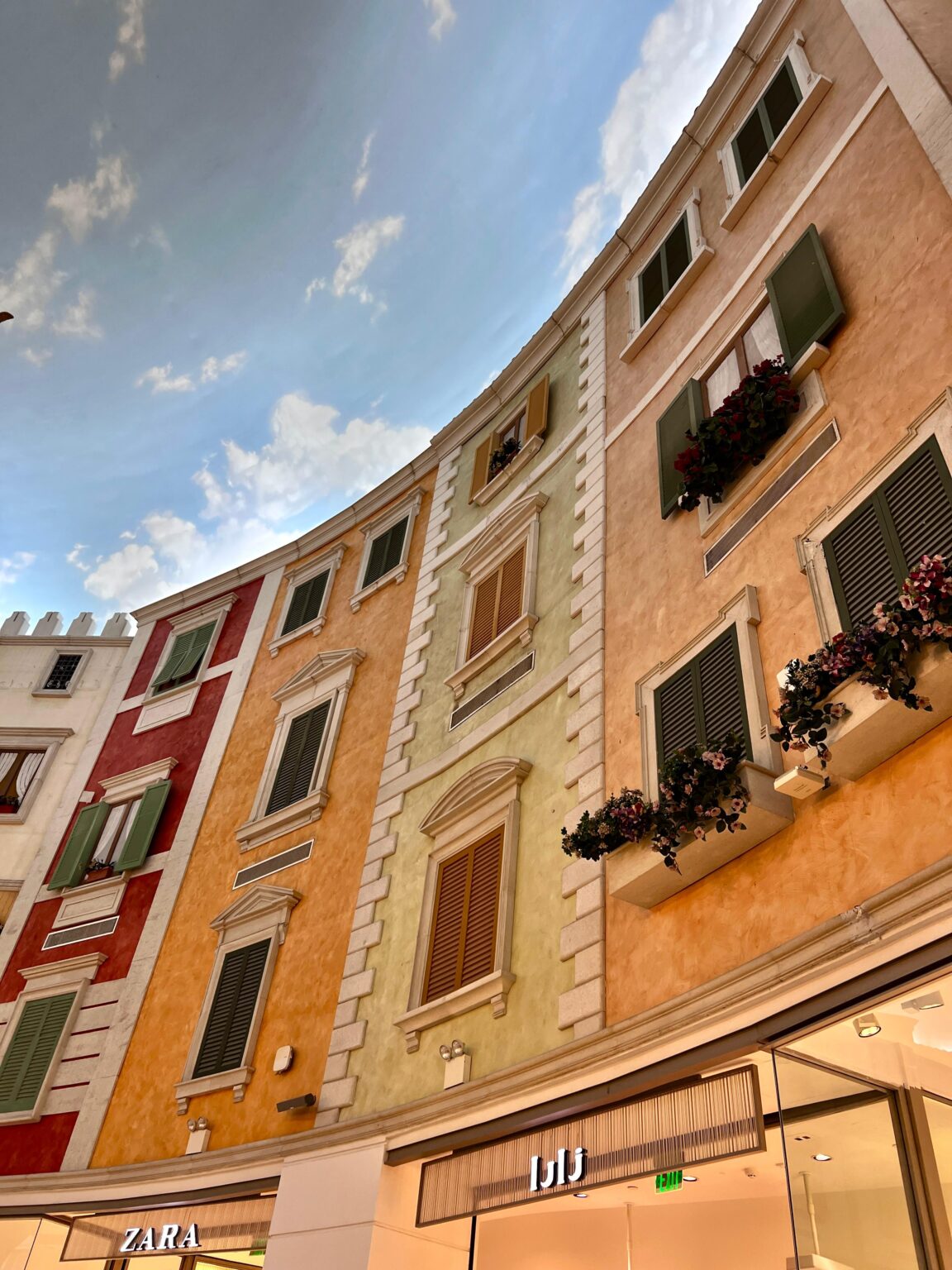 Qatar View Photography by Rabah | Best freelance digital marketer in Malayasia